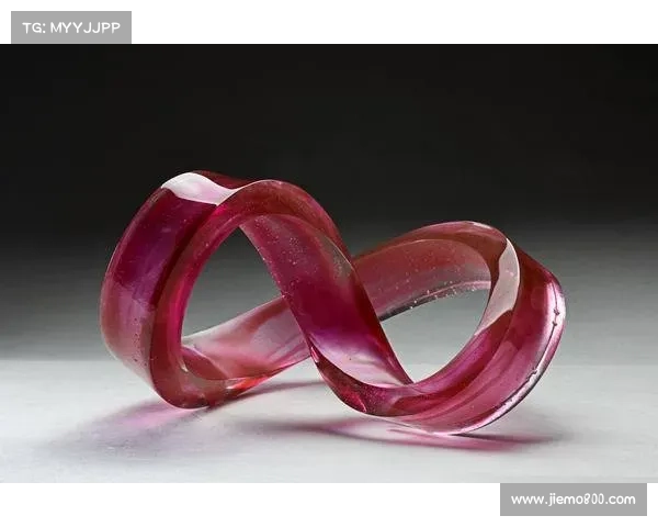 探索火焰玻璃的神秘工艺全过程与艺术魅力展现 探索火焰玻璃的神秘工艺全过程与艺术魅力展现